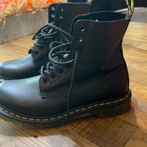 Dr Martens Combat Boot Pascal Black size 8